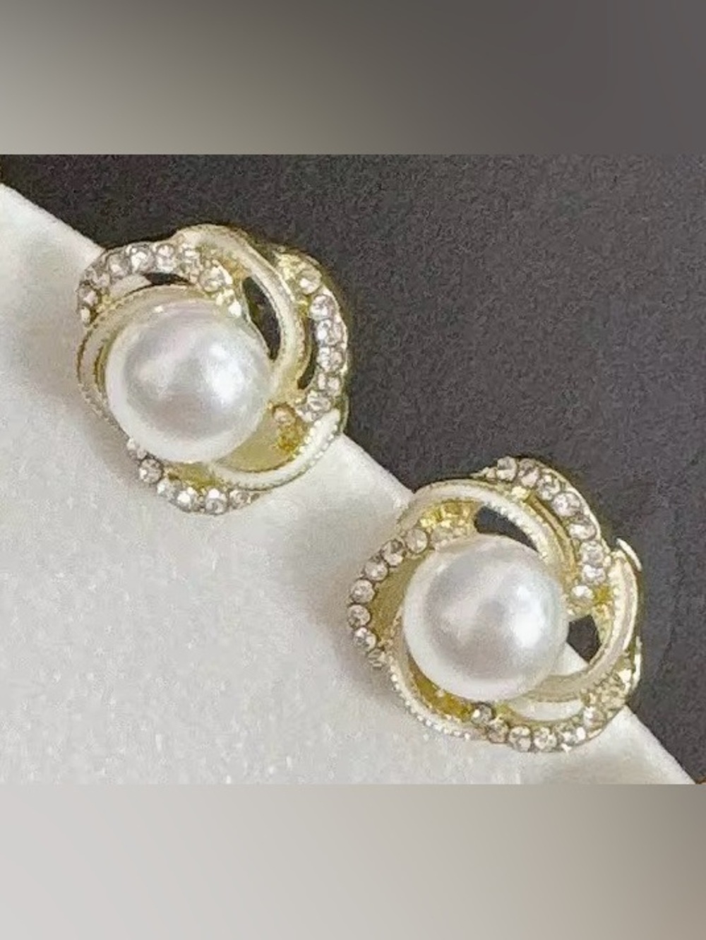 Classic Gold Pearl and Crystal Stud Earrings - White Pearls